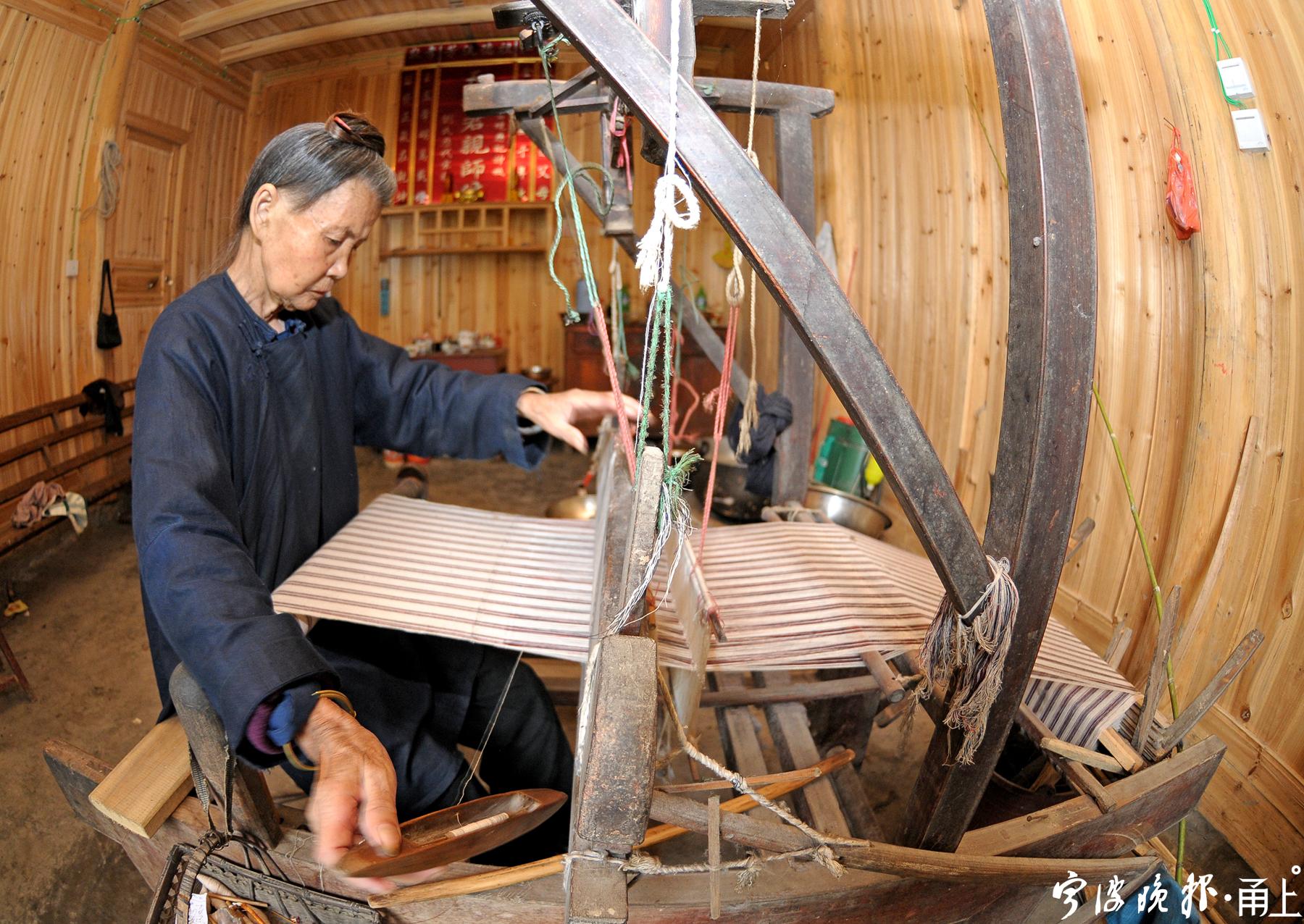 王国海榕江土布是怎样纺织的