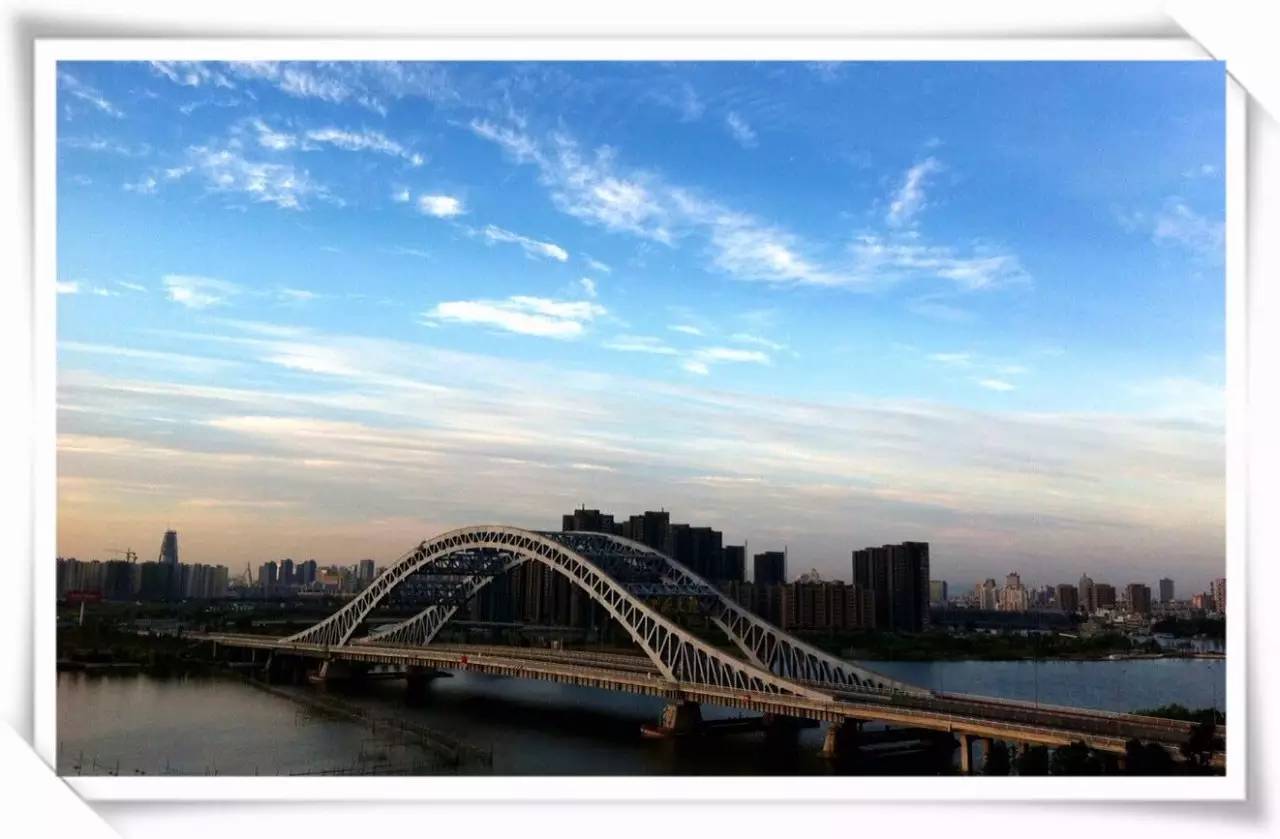 盛醉墨 | 《湾头大桥》——我们邂逅在遥望的故乡 - 甬上·宁波晚报