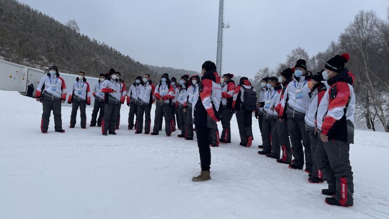 宁波冬奥技术官员范宁发回工作视频：我身后就是“雪如意”大跳台……