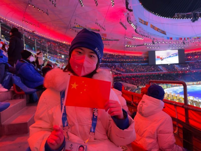 “很幸运亲眼看到奥运圣火点燃！”一位宁波学子的冬奥志愿者手记