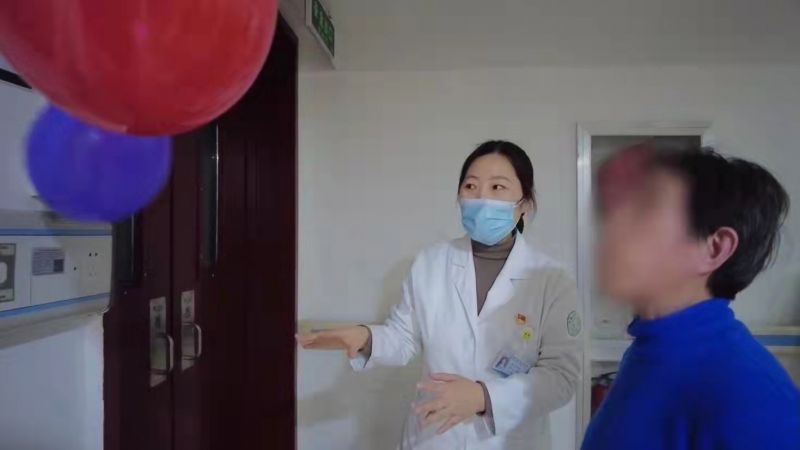 党徽闪闪这五年 | 这位“疫”线入党的医院护士，慎终如始践行“人民至上生命至上”