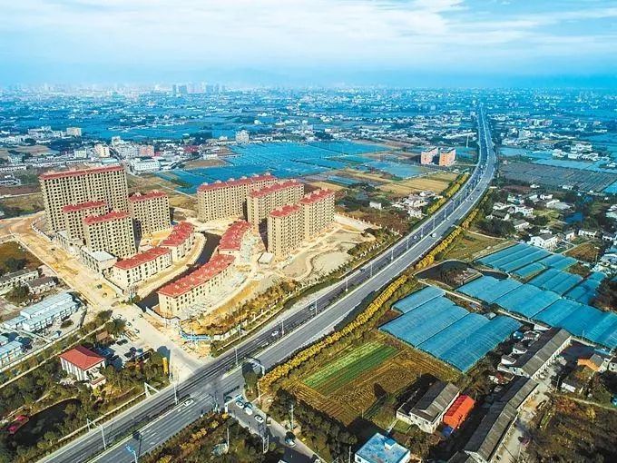 共同富裕视域下的“双循环”与城镇化