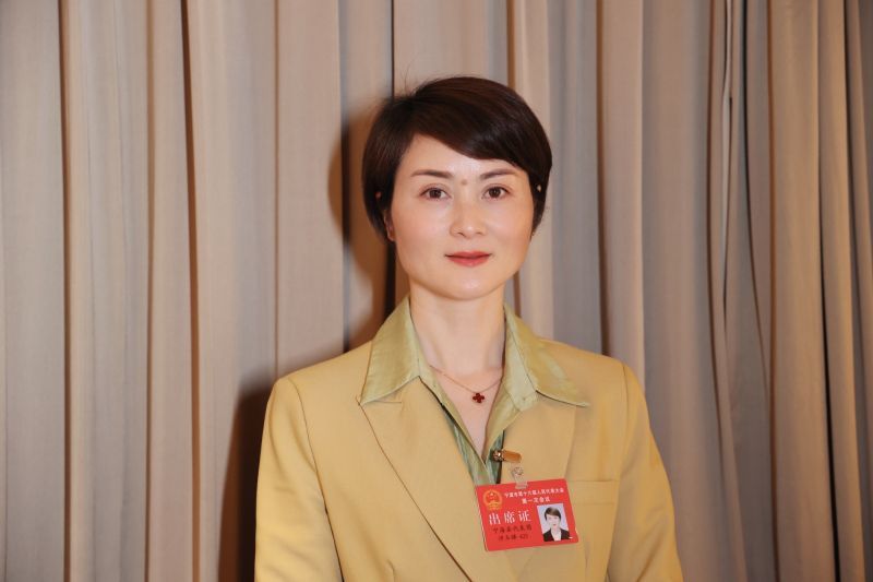 两会好声音｜市人大代表泮玉娣：落实社区工作的减负增效，做好社区精细化服务