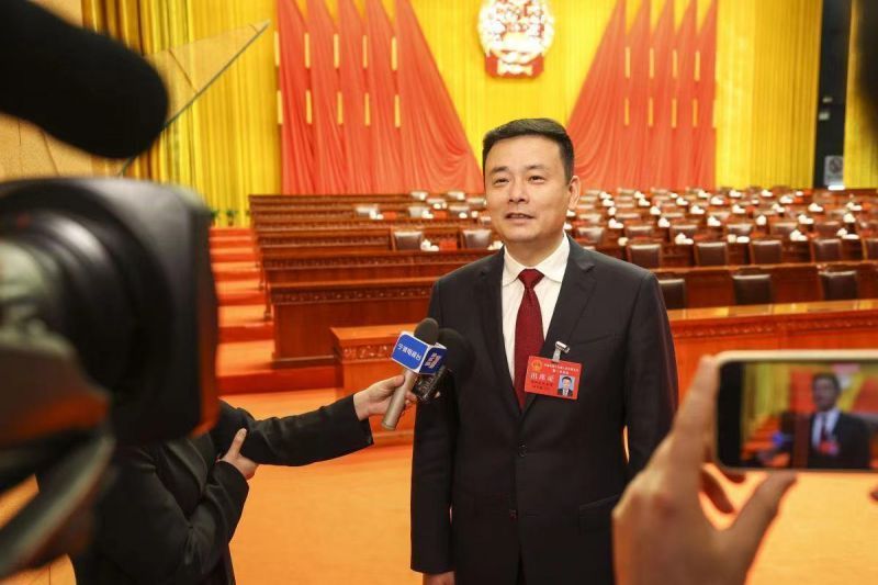 夙夜在公为宁波谋发展 尽心竭力为人民谋幸福——访新当选的市长汤飞帆