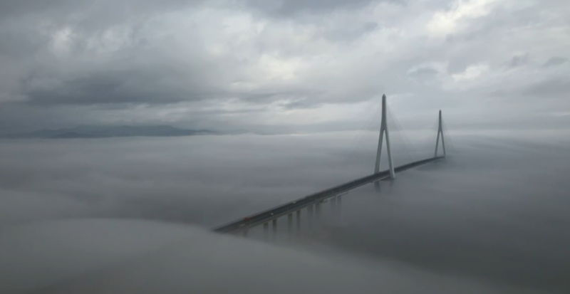 海湾·云雾·大桥