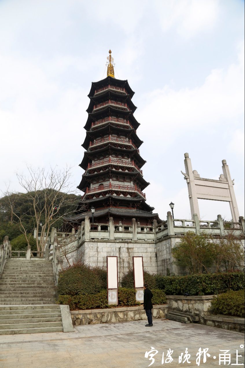 天童寺千佛塔(王军 摄)荣西经过两次入宋,无论从实践中还是典籍中都学