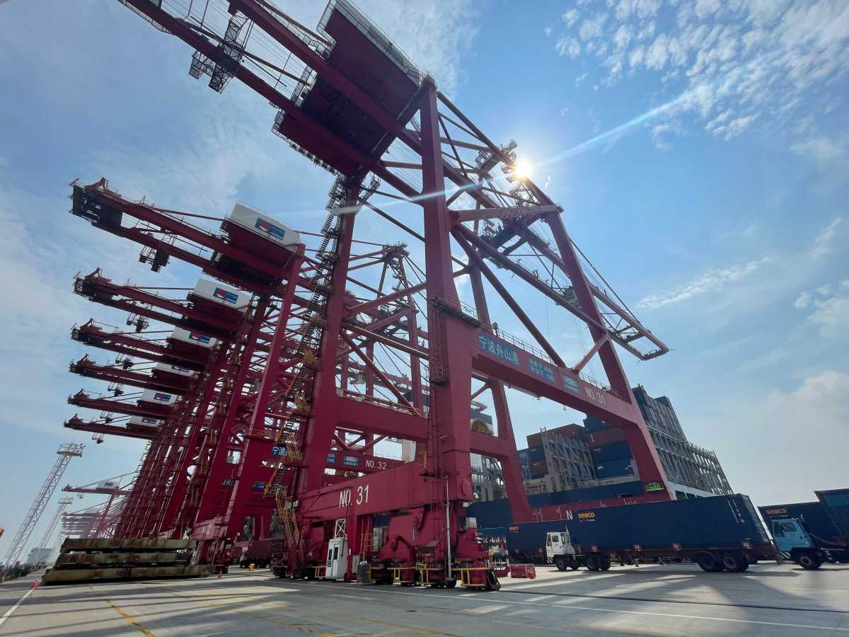 梅山港区解封!这个占宁波舟山港1/5业务量的码头重现忙碌