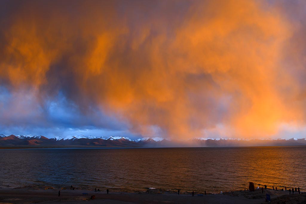 徐渭明雪幡彤云纳木错