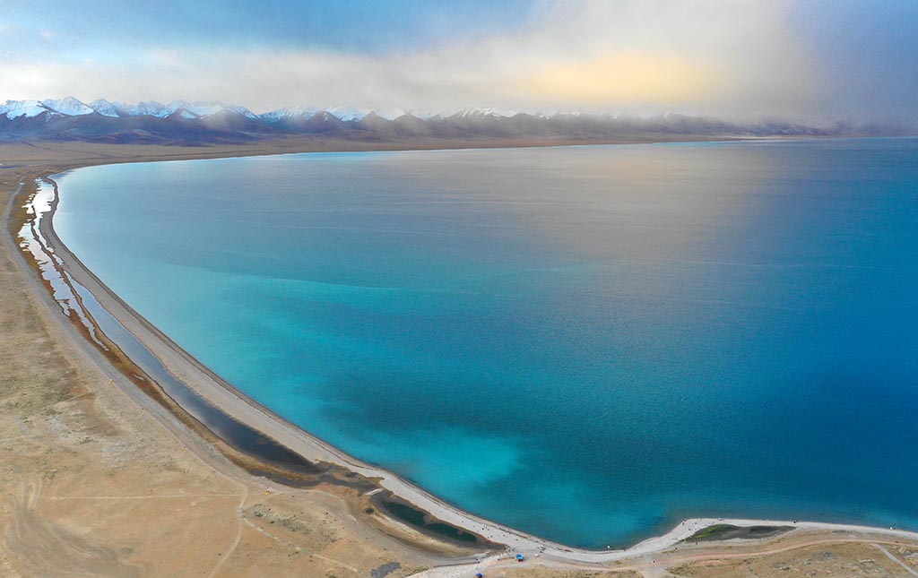 徐渭明雪幡彤云纳木错